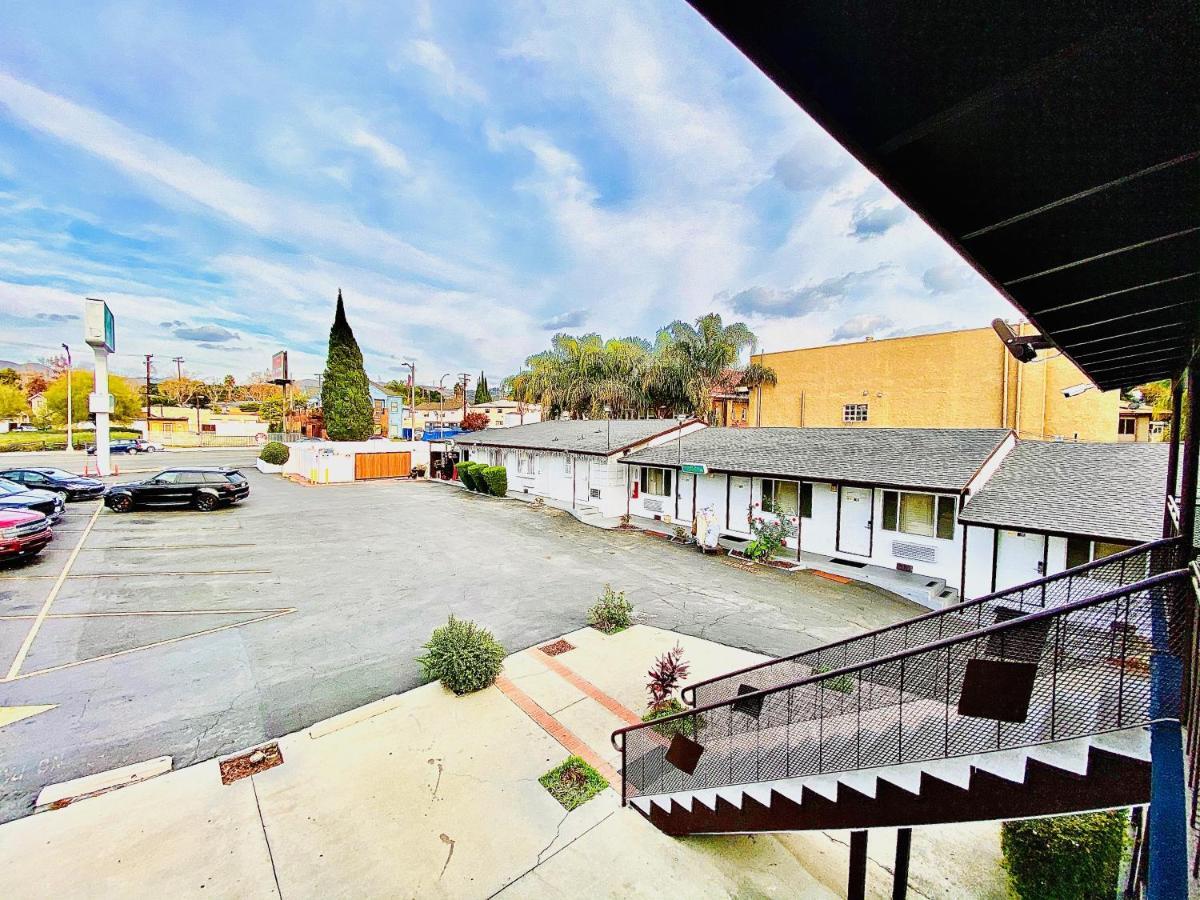 Casa Blanca Inn & Suites Whittier Exterior foto