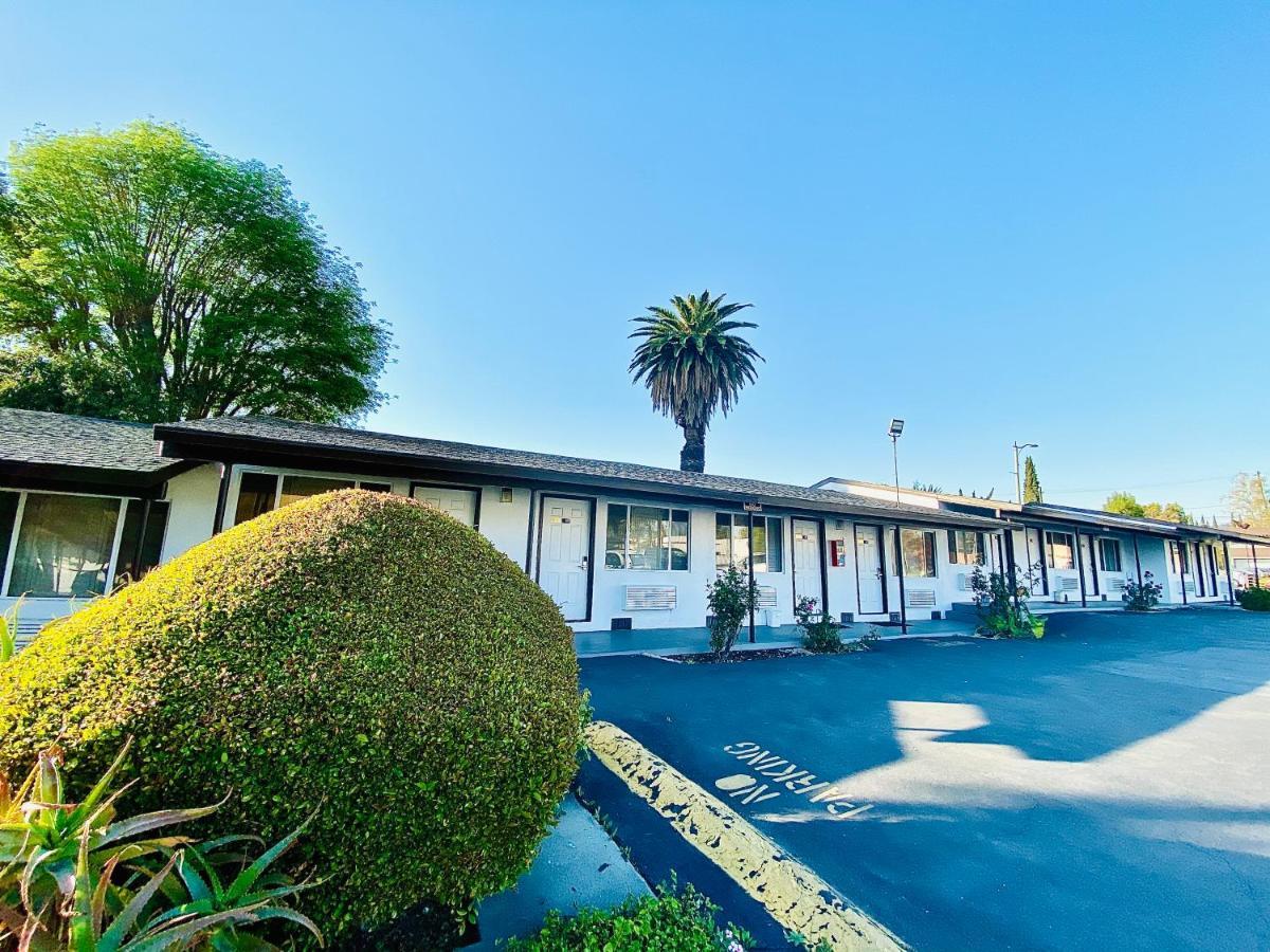 Casa Blanca Inn & Suites Whittier Exterior foto